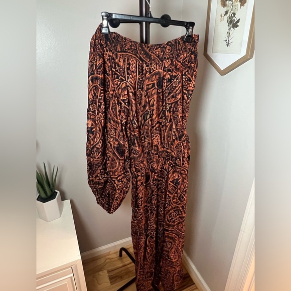FARM RIO Women’s Size S Black & Orange Camouflage Snake One Shoulder Jumpsuit - Picture 3 of 6